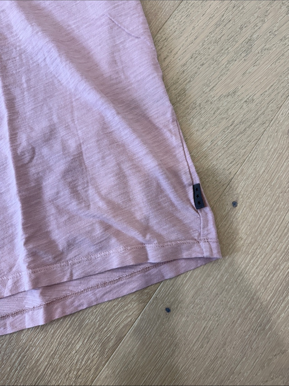 John Varvatos Men's Short Sleeve V-Neck Tee - Light Mauve - Picture 3 of 4